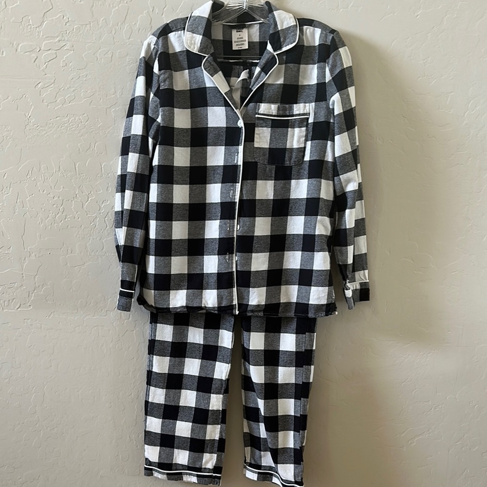 Classic Black and White Checkered Pajama Set